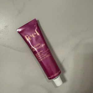 Feel Probiotic Moisturizer - Purple